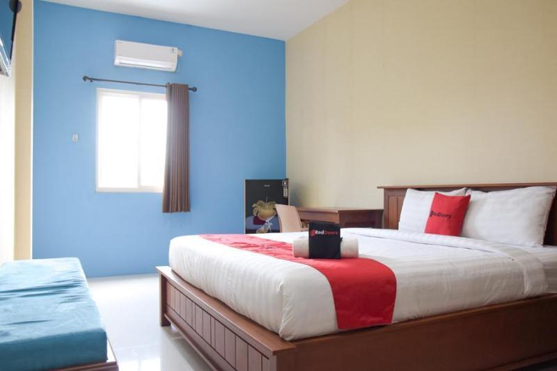 Reddoorz Near Universitas Wijaya Kusuma Surabaya Kültér fotó